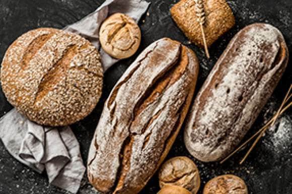 Hoeveel koolhydra­ten zitten er in brood?