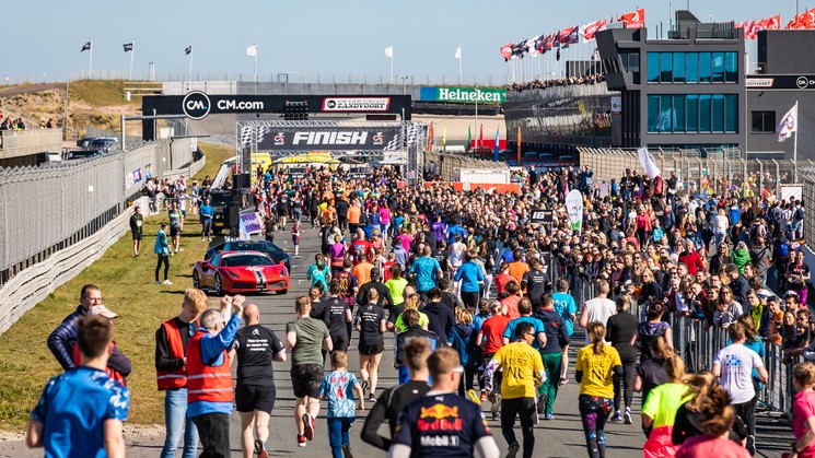 Zandvoort Circuit Run deelnemers op het circuit