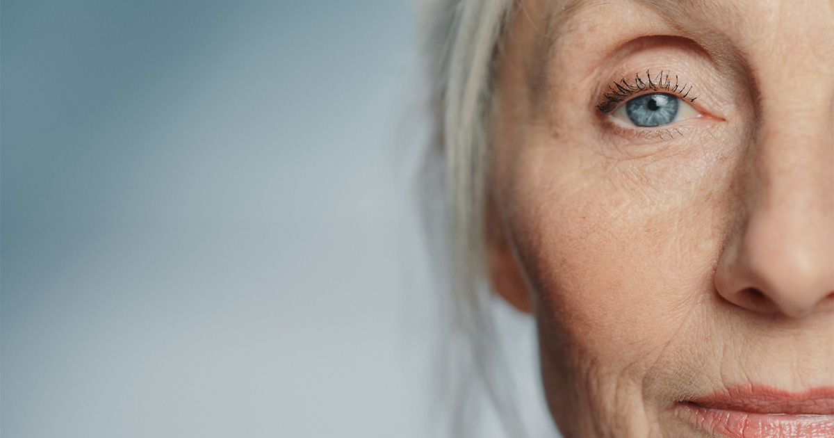 Geld voor onderzoeken naar complicaties bij diabetes Foto van oog van een oudere vrouw
