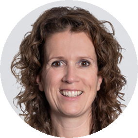 Carla Beemer, relatiemanager