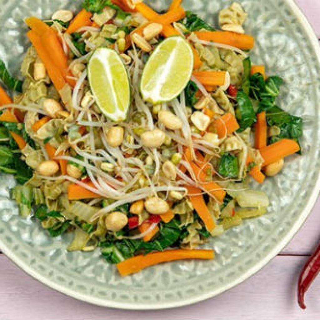 Pad Thai met green soya bean noodles