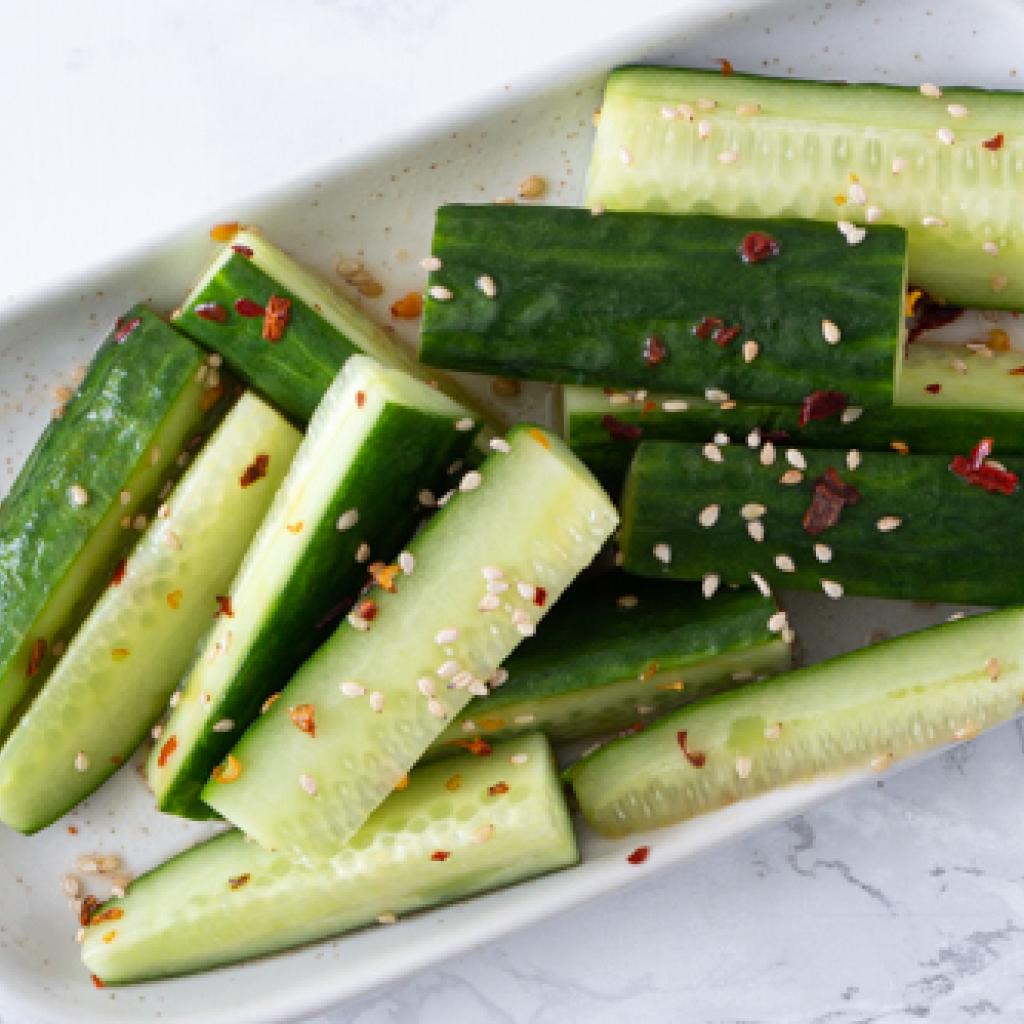 Gemarineerde komkommersticks