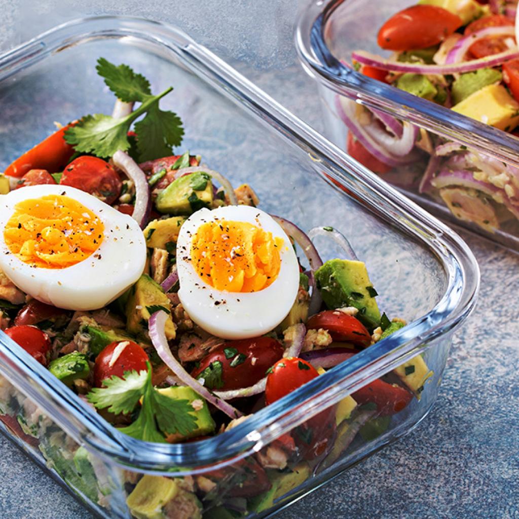 Foto: koolhydraatarm diner met ei en groenten