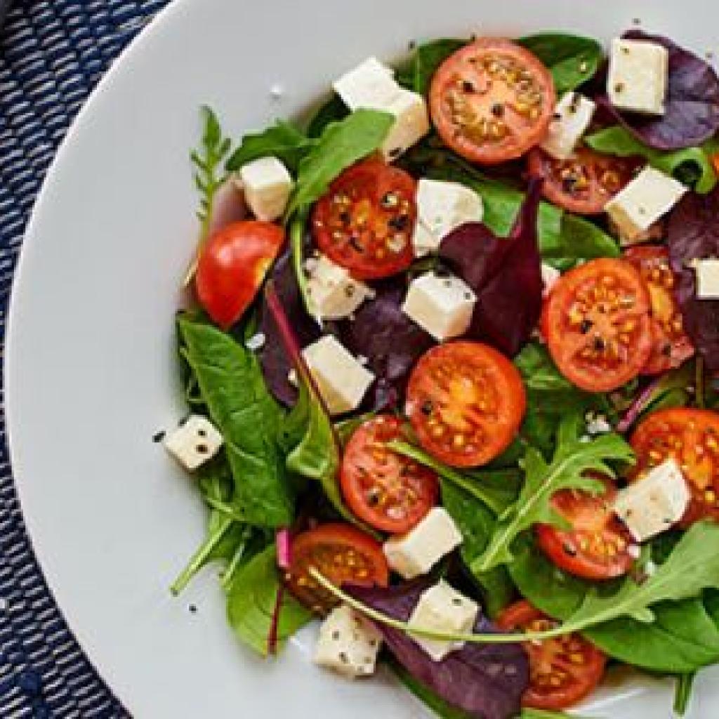 Foto koolhydraatarme salade