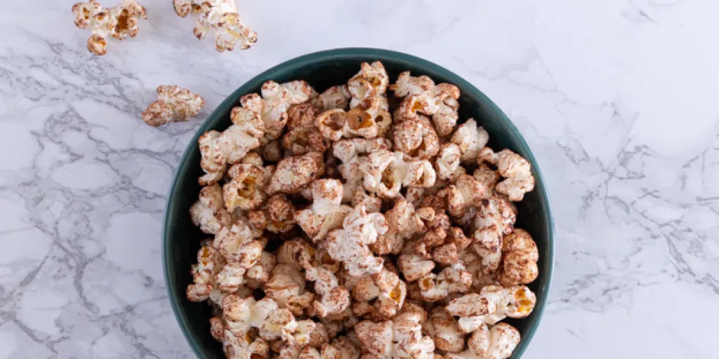Popcorn met cacao en kaneel