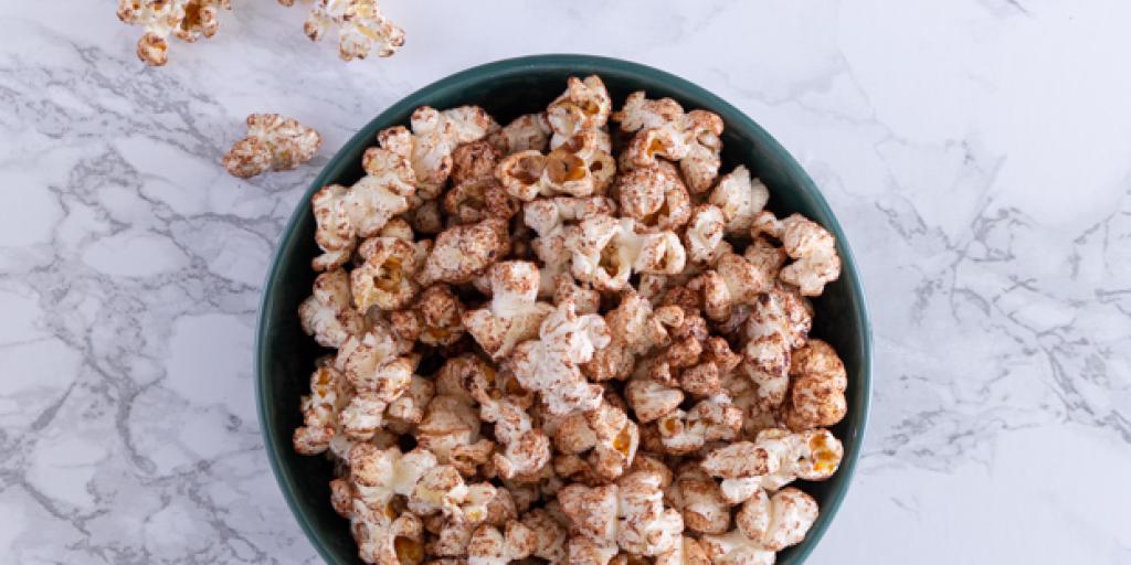 Popcorn met cacao en kaneel
