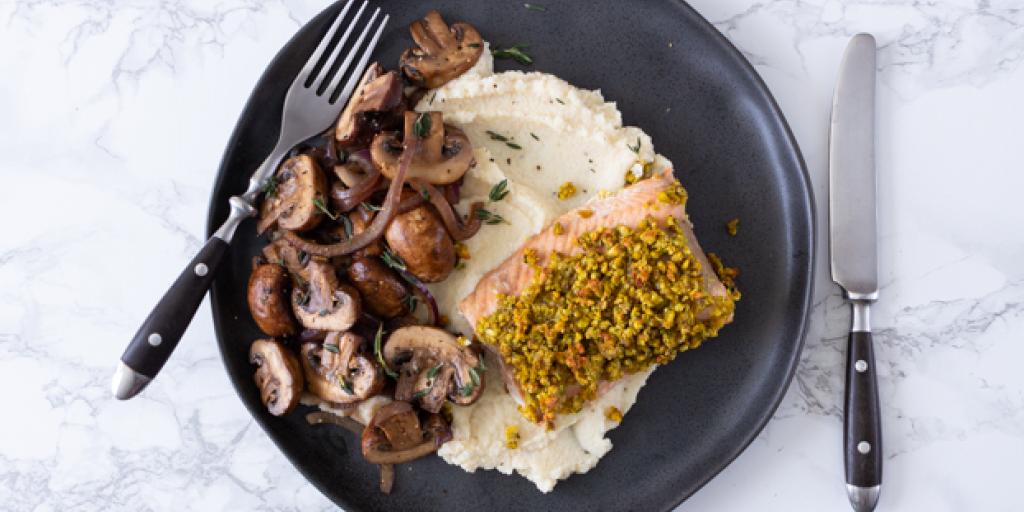 Foto zalm met pistachekorst
