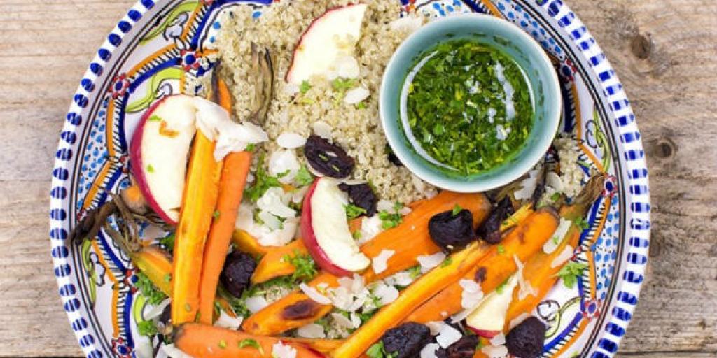Geroosterde groenten met appel en quinoa