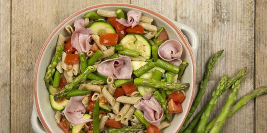 Groene asperges met penne
