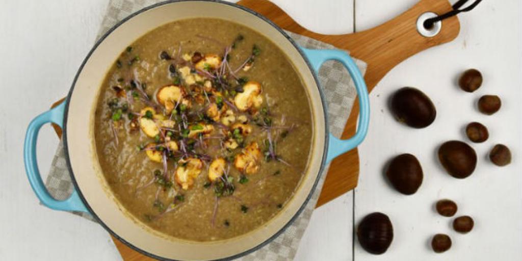 Kastanje-knolselderijsoep