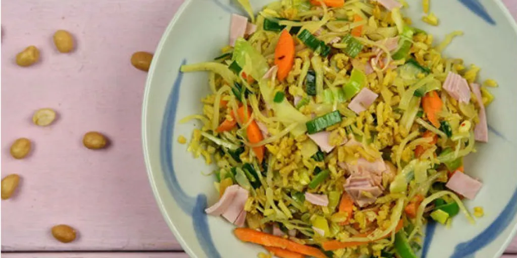 Nasi goreng met hamreepjes