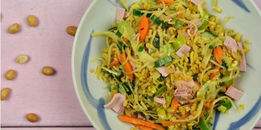 Nasi goreng met hamreepjes