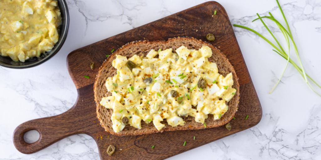 Eiersalade met bieslook en kappertjes