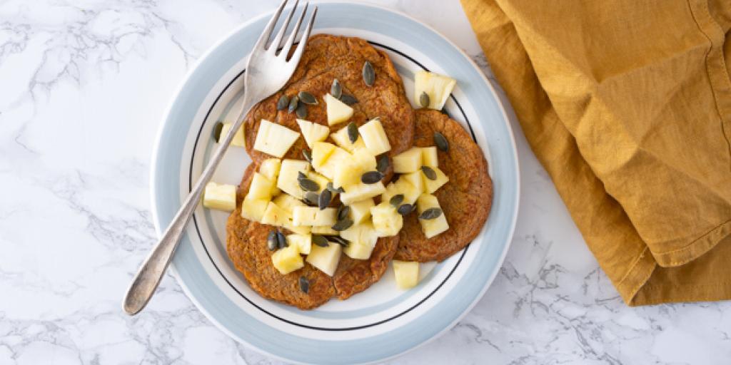 Pannenkoekjes van zoete aardappel met ananas
