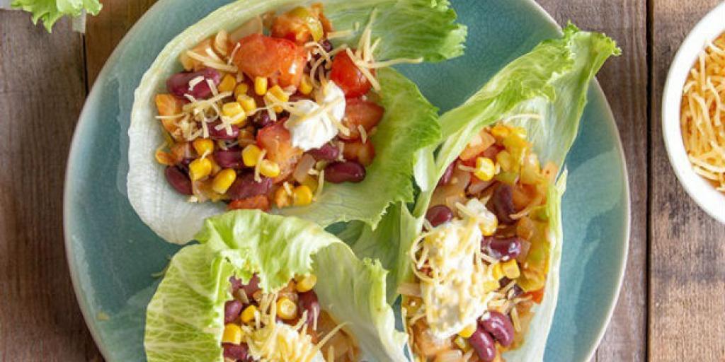 IJsbergslawraps met tomaat