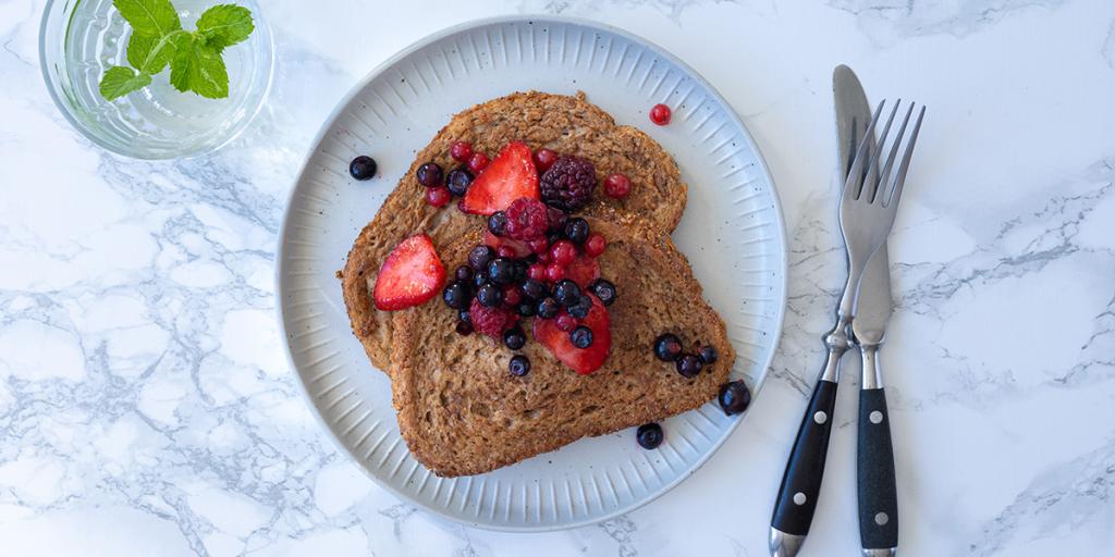Vegan wentelteefjes met bosvruchten