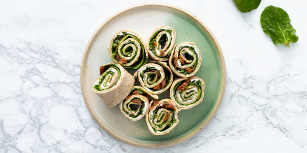 Wraprolletjes met spinazie en geitenkaas
