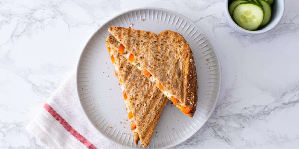 Tosti met mozzarella en paprika