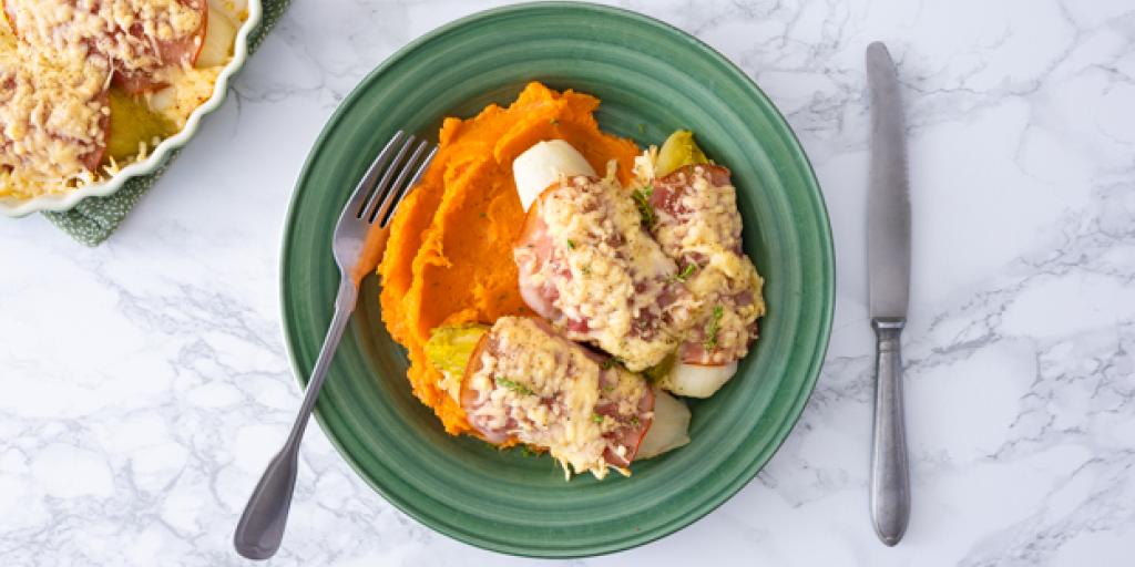 Witlof uit de oven met zoete aardappelpuree