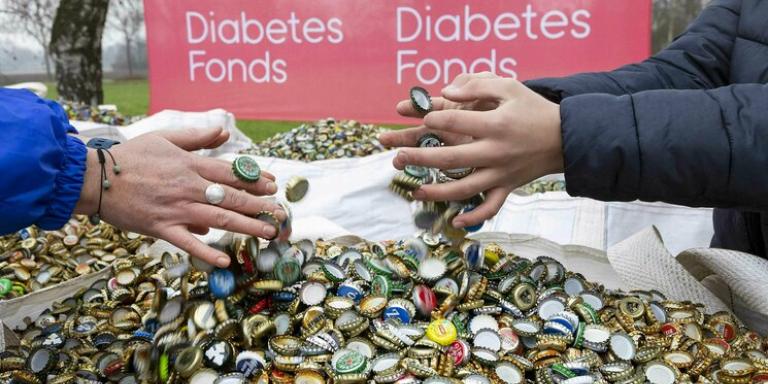 Doppen van flesjes ingezameld voor diabetesonderzoek