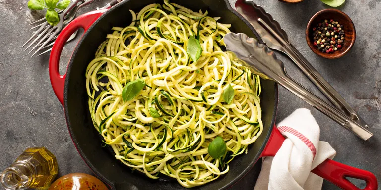 Foto: koolhydraatarme pasta - courgettini
