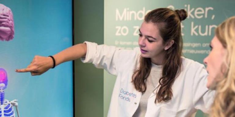 Arts legt uit wat suiker met je lichaam doet