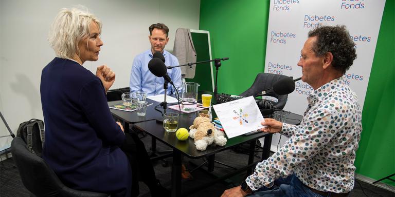 Foto Huisarts Karel Bos, Andrea Evers, hoogleraar gezondheidspsychologie Universiteit Leiden en Rens Vandeberg