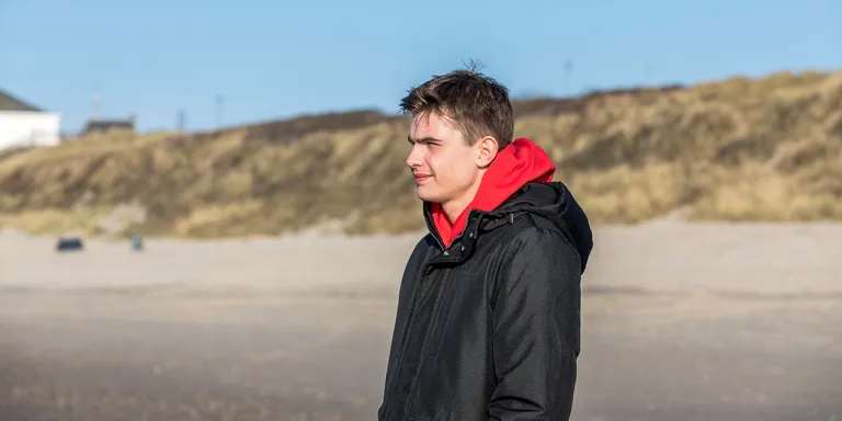Nika op het strand