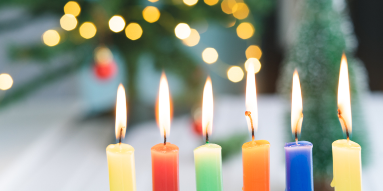 Kaarsjes in vrolijke kleurtjes