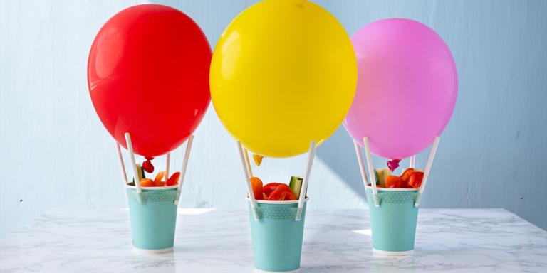 Traktaties voor kinderen met diabetes: een bakje met fruit als luchtballon