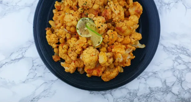 Bloemkoolcurry met kikkererwten