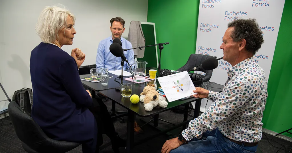 Foto Huisarts Karel Bos, Andrea Evers, hoogleraar gezondheidspsychologie Universiteit Leiden en Rens Vandeberg