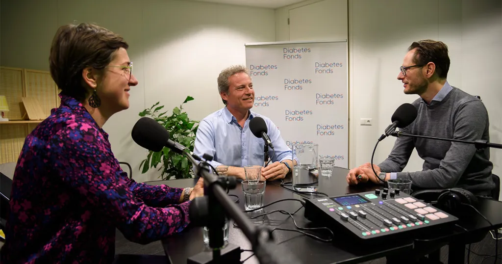 Foto Hanneke Molema,lid Coalitie Leefstijl in de Zorg en Consultant bij Lifestyle4Health en Niels Chavannes, onderzoeker bij NELL en huisarts in opnamestudio
