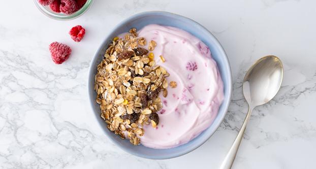 Frambozenyoghurt met muesli