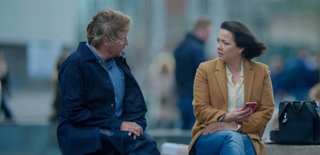 'Meneer diabetes' spreekt vrouw aan op een bankje