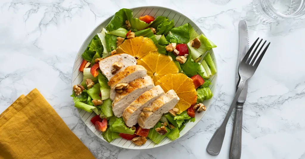 Andijviesalade met kip en sinaasappel