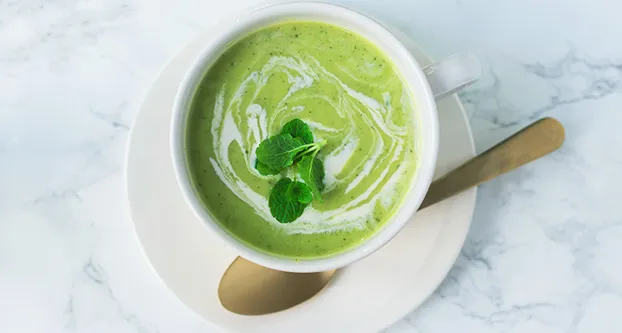 Frisse courgette­soep